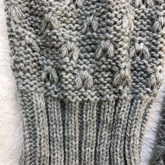 Comfortable Grey Women’s Turkish sweater repeated pattern stretch Red Roza Brand - Picture 7 of 10